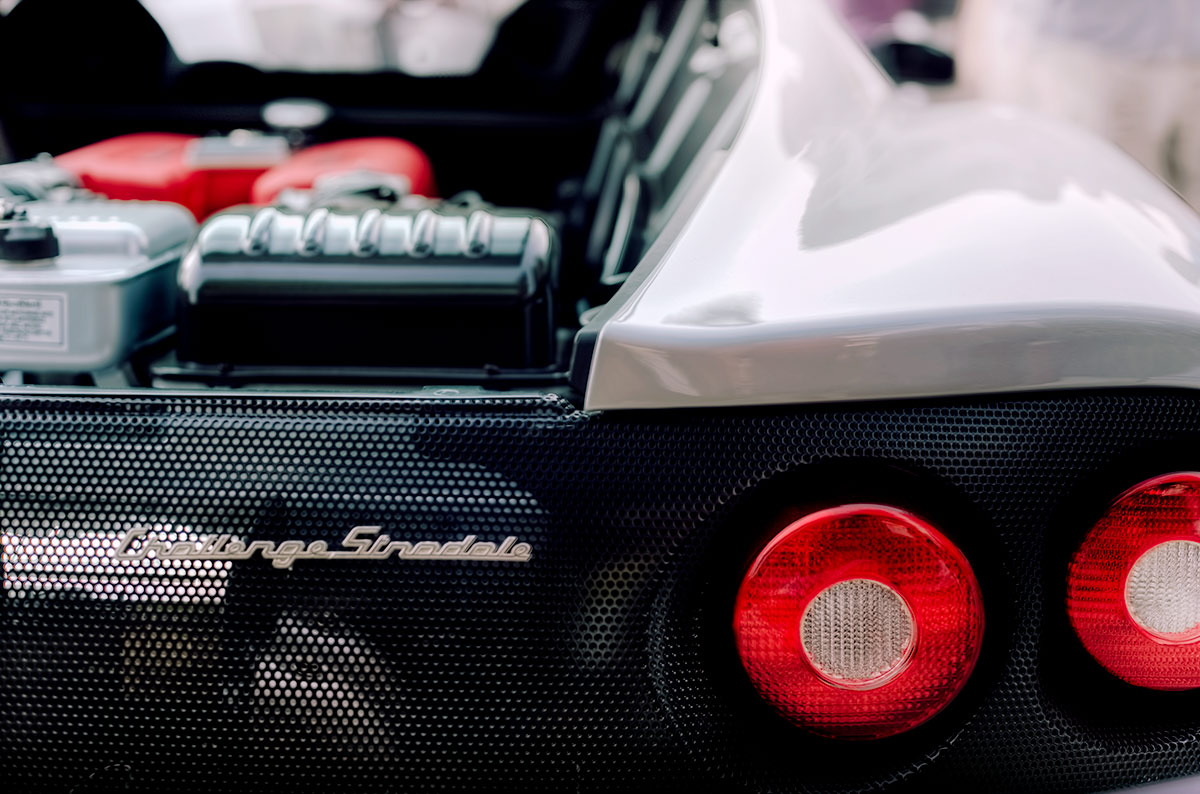 Grigio Ferrari 360 Challenge Stradale engine and tail lights